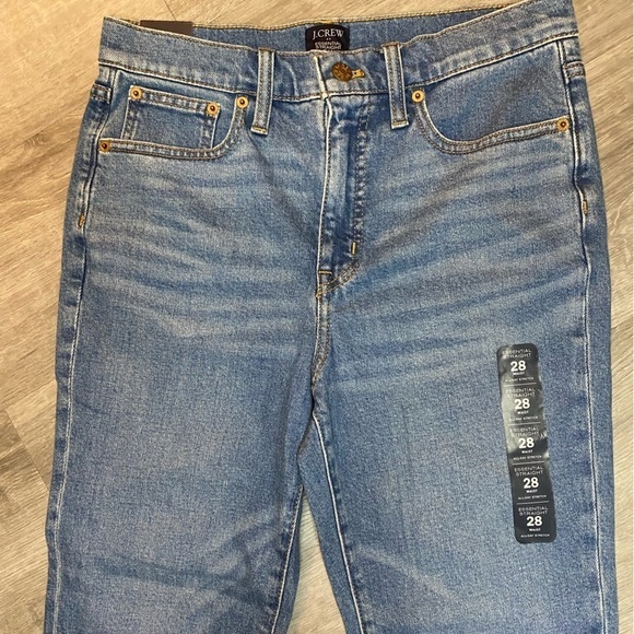 NWT J. Crew Essential Straight Leg All-Day Stretch Jeans - Picture 3 of 8